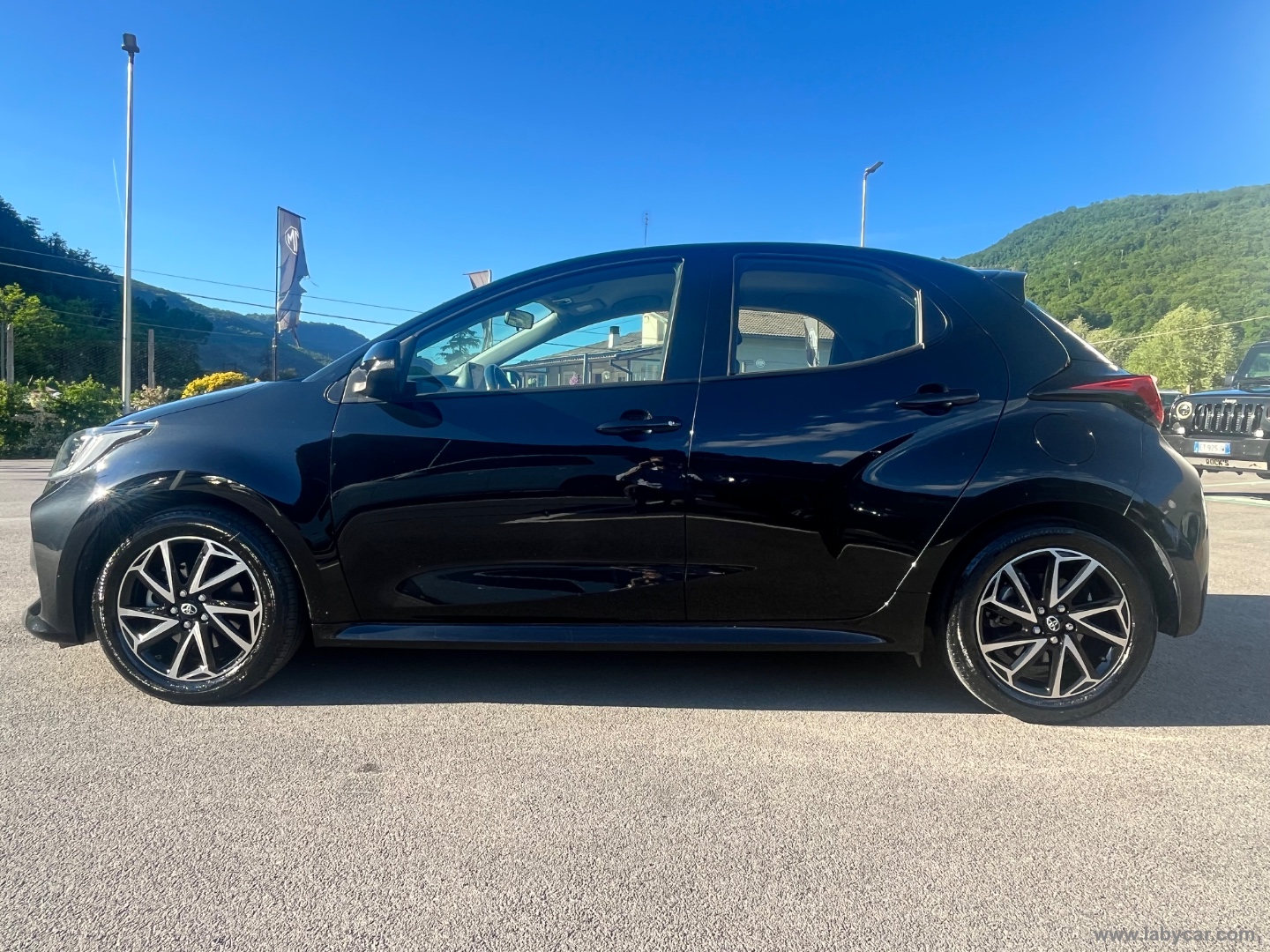 Yaris 1.5 Hybrid 5p. Trend - immagine 7