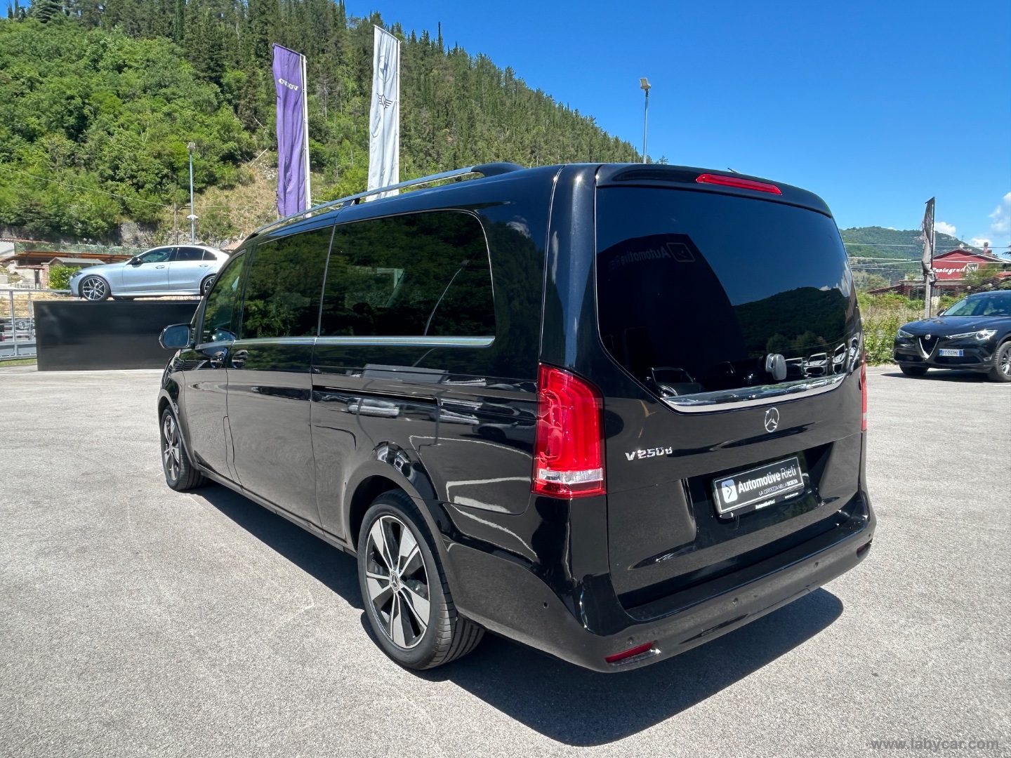 V 250 d Aut. Sport Extralong - immagine 7