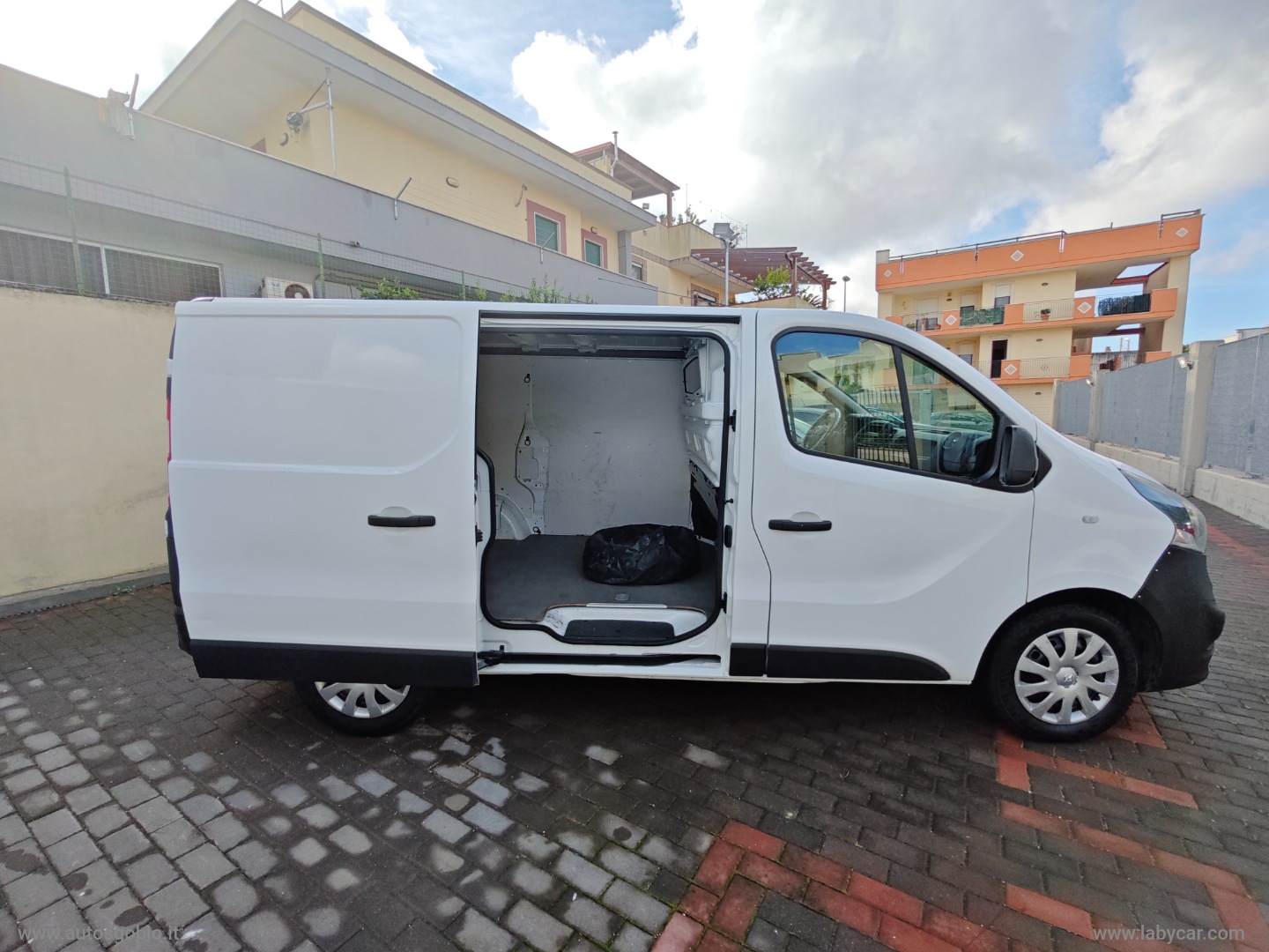 Vivaro 27 1.6 CDTI PC-TN Furg. Ed. - immagine 7