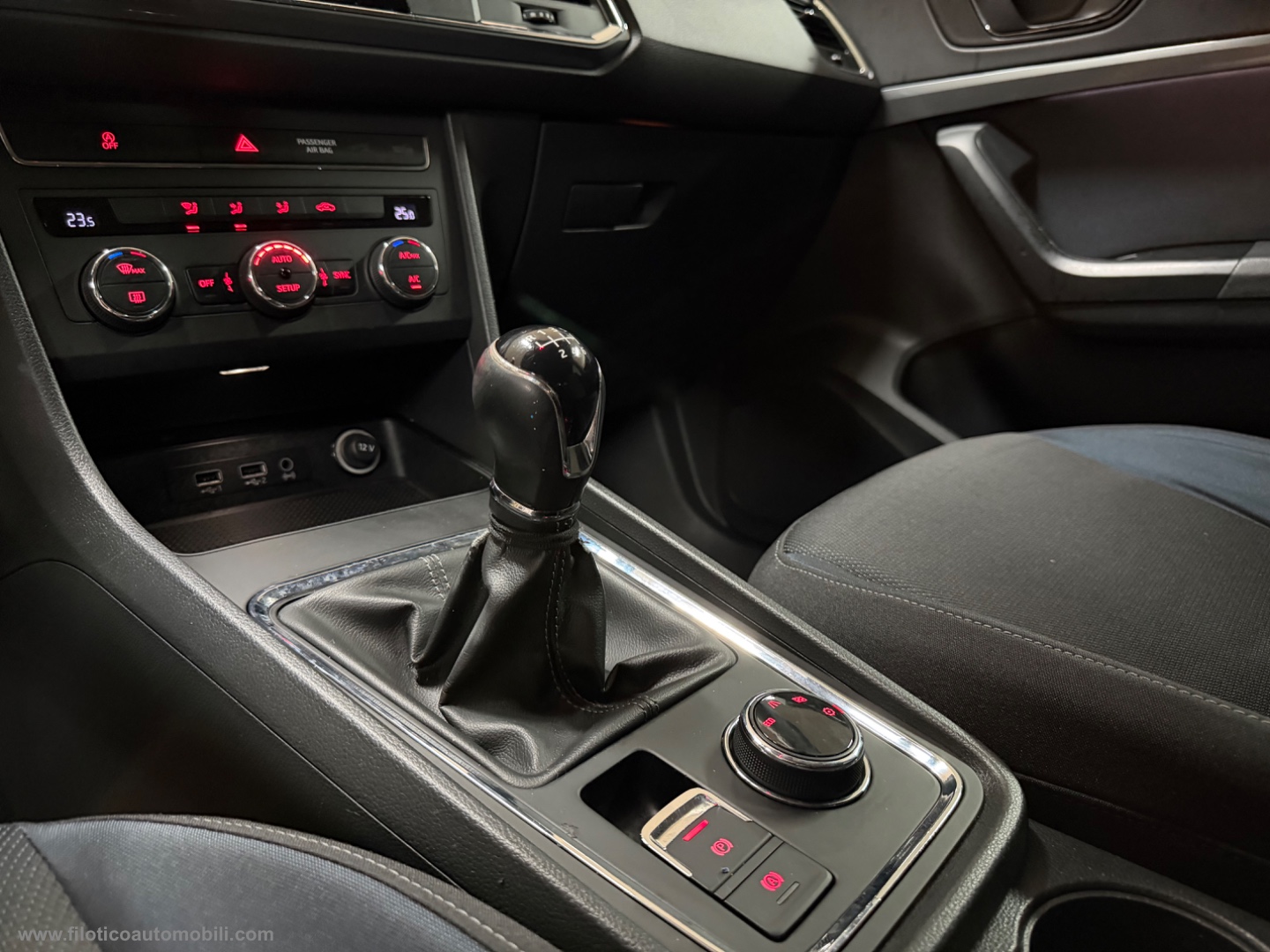 Ateca 1.6 TDI Style 116 CV BLOCK SHAFT - FULL OPTIONAL - immagine 7