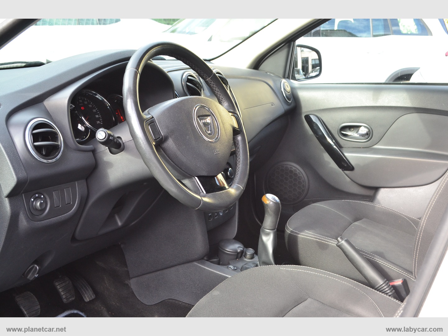 Sandero 1.2 GPL 75 CV Extra - immagine 7