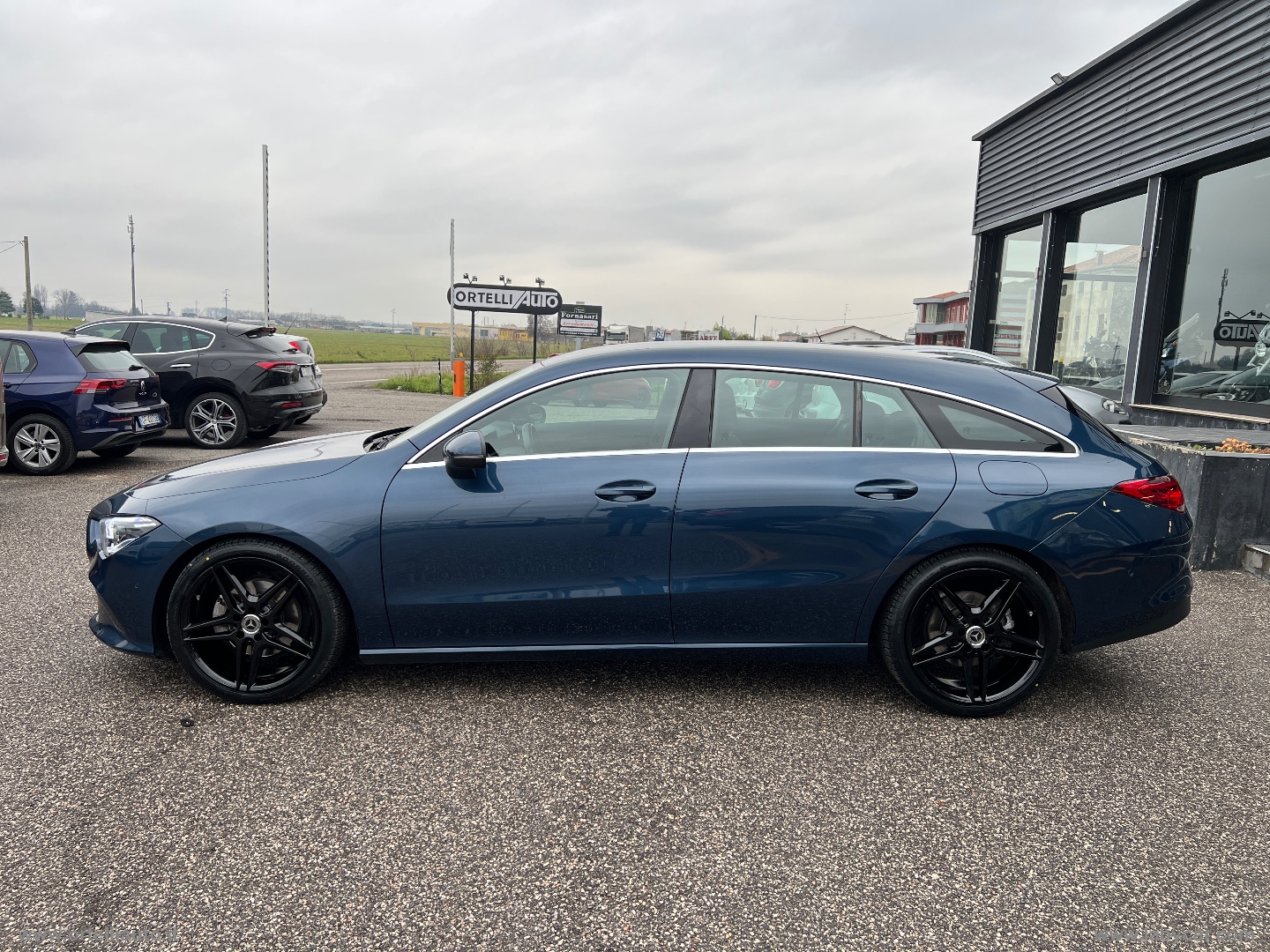 CLA 200 d Aut. Shooting Brake Business IVA DEDUCIBILE - immagine 7
