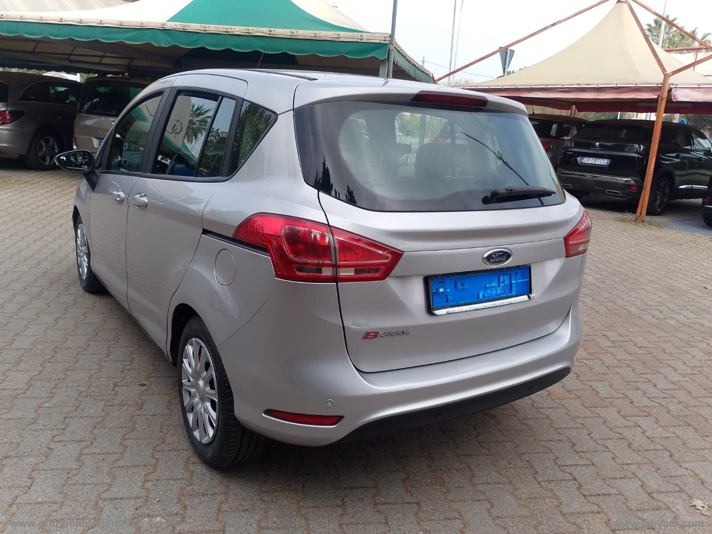 B-Max 1.5 TDCi 75 CV Business Titanium - immagine 7