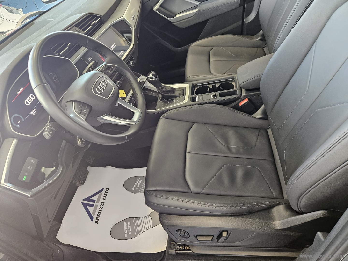 Q3 40 TDI quattro S tr. Business Adv. - immagine 7