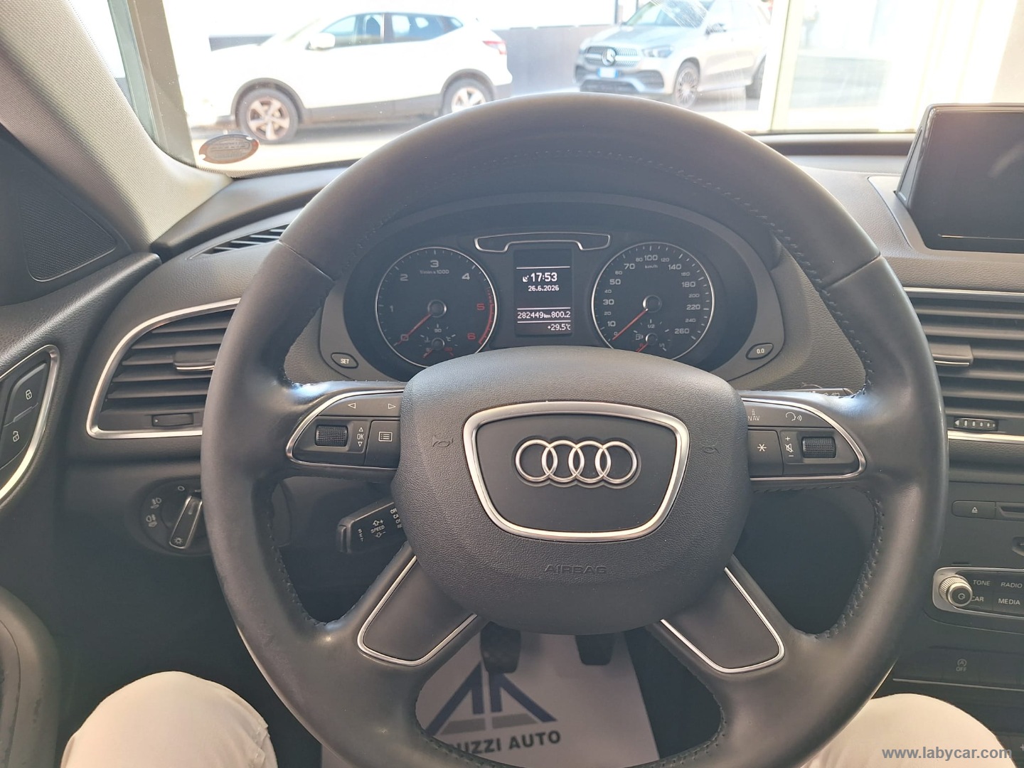 Q3 2.0 TDI Business - immagine 7
