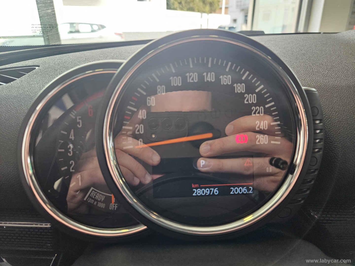 Mini Cooper D Business Clubman Aut. - immagine 7