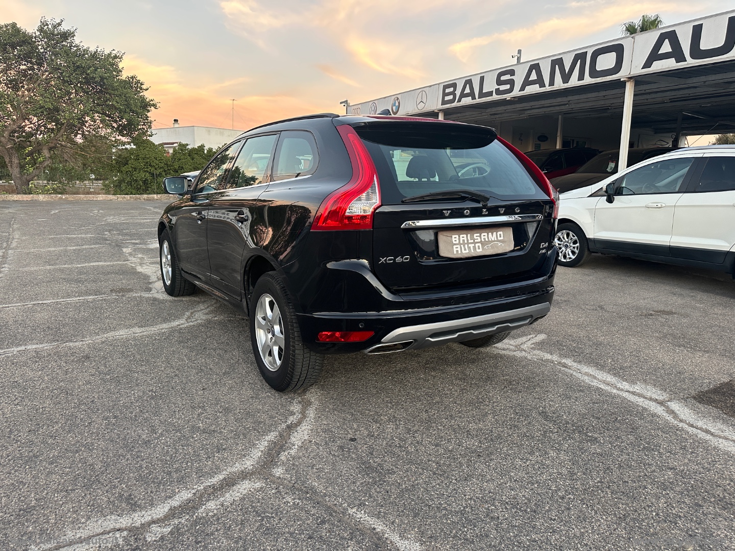 XC60 AWD 2.4D Momentum - immagine 7