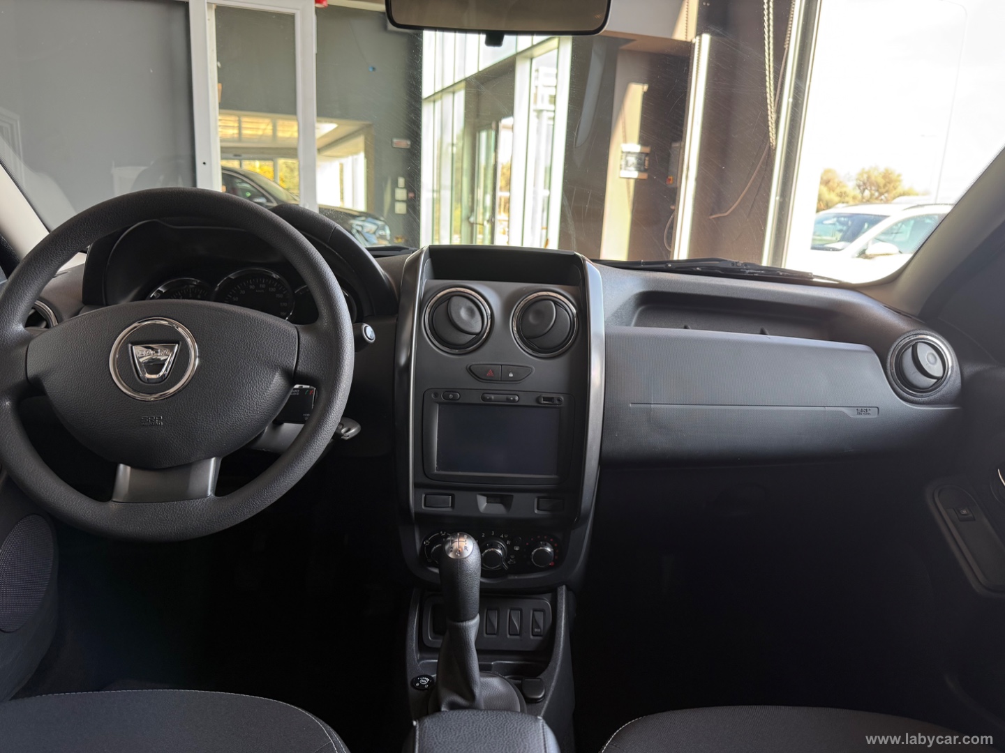 Duster 1.6 110 CV 4x2 GPL Lauréate - immagine 7