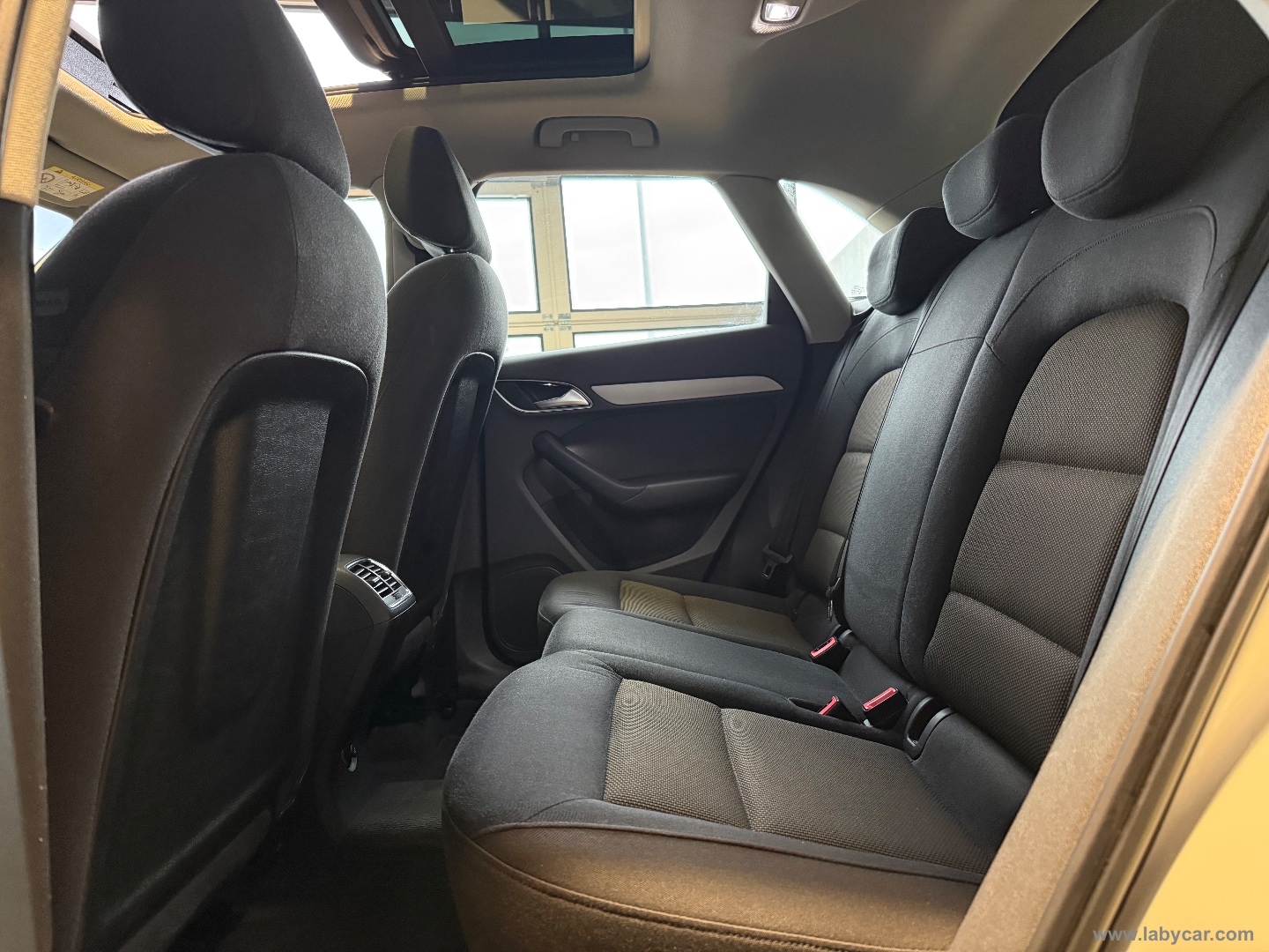 Q3 2.0 TDI quattro TETTO APRIBILE - immagine 7