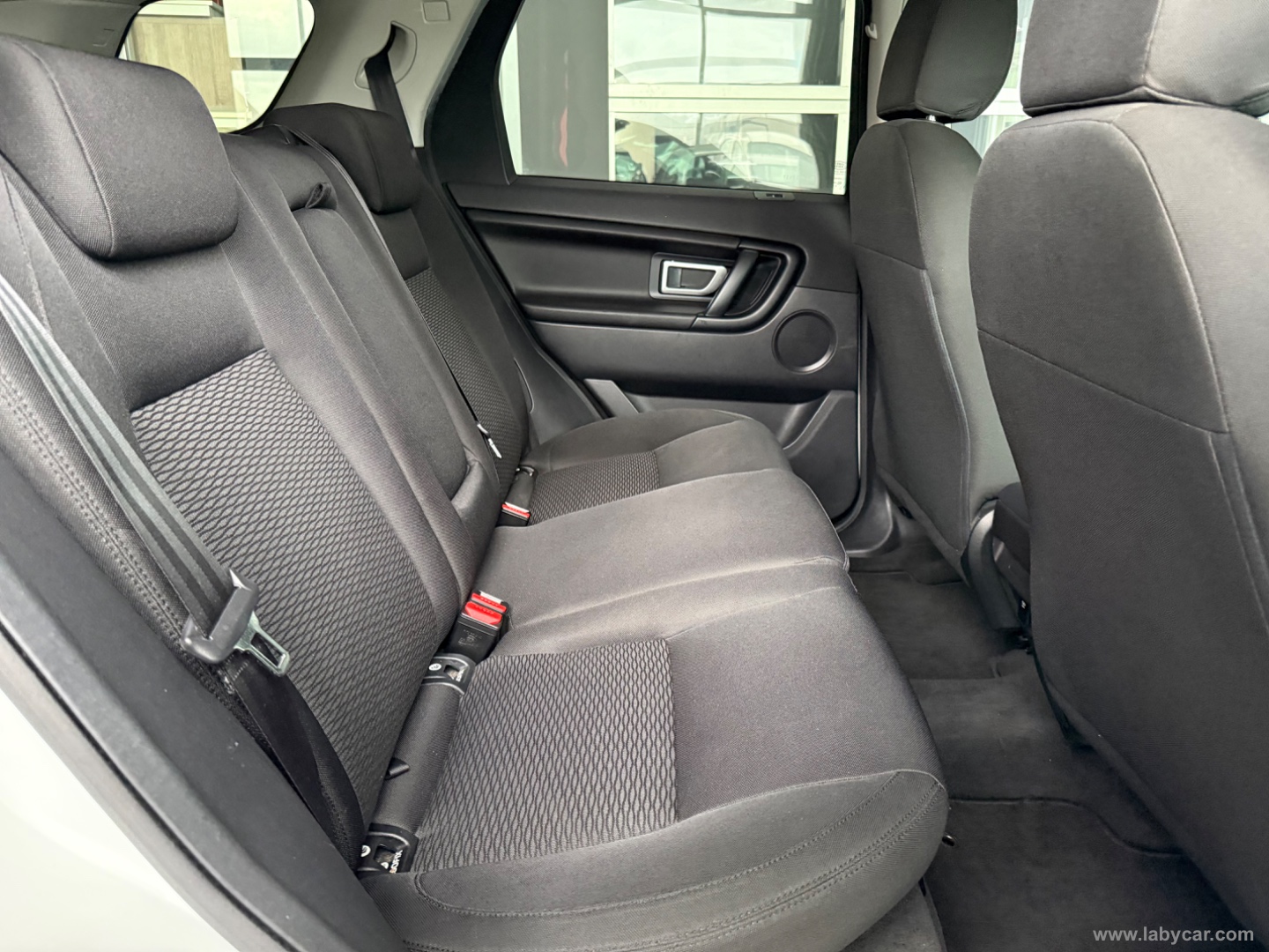 Discovery Sport 2.0 TD4 150 CV HSE - immagine 7