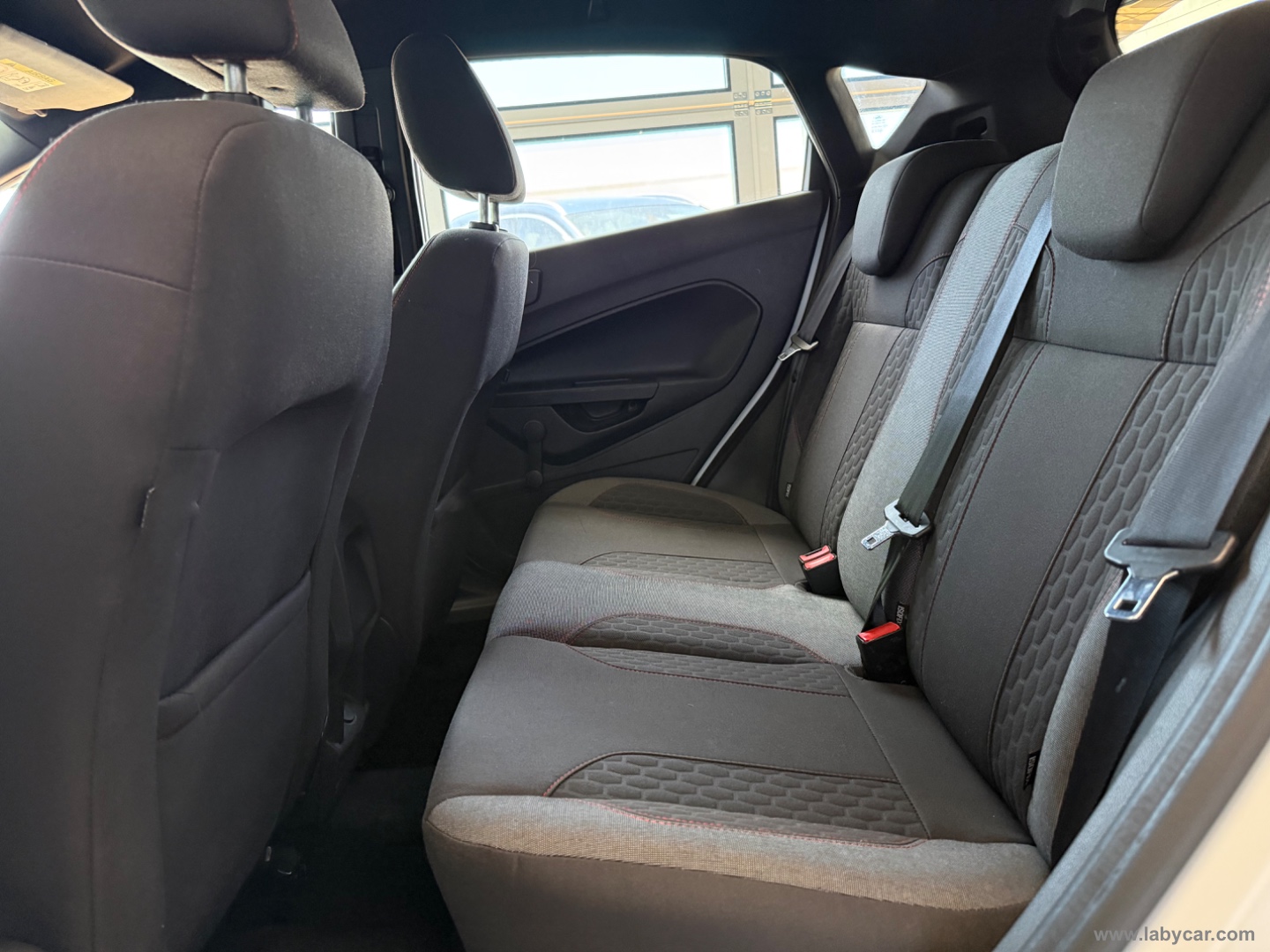 Fiesta 1.5 TDCi 95 CV 5p. ST-Line - immagine 7