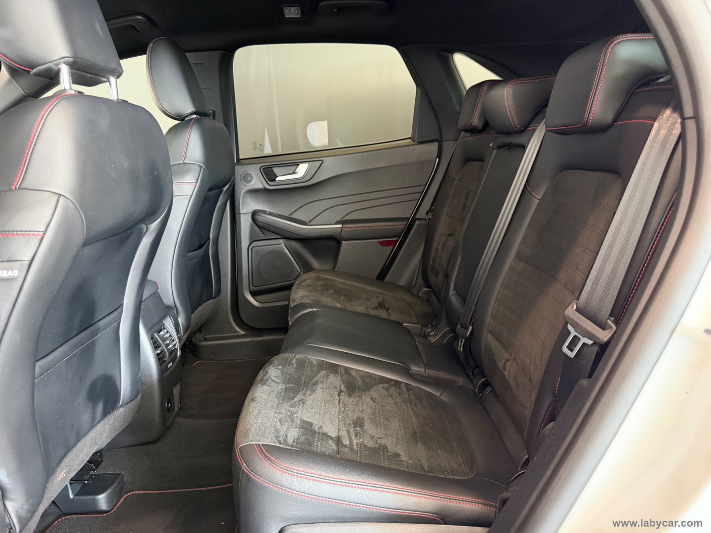 Kuga 2.5 Plug In Hybr 225 CVT 2WD ST-L.X - immagine 7