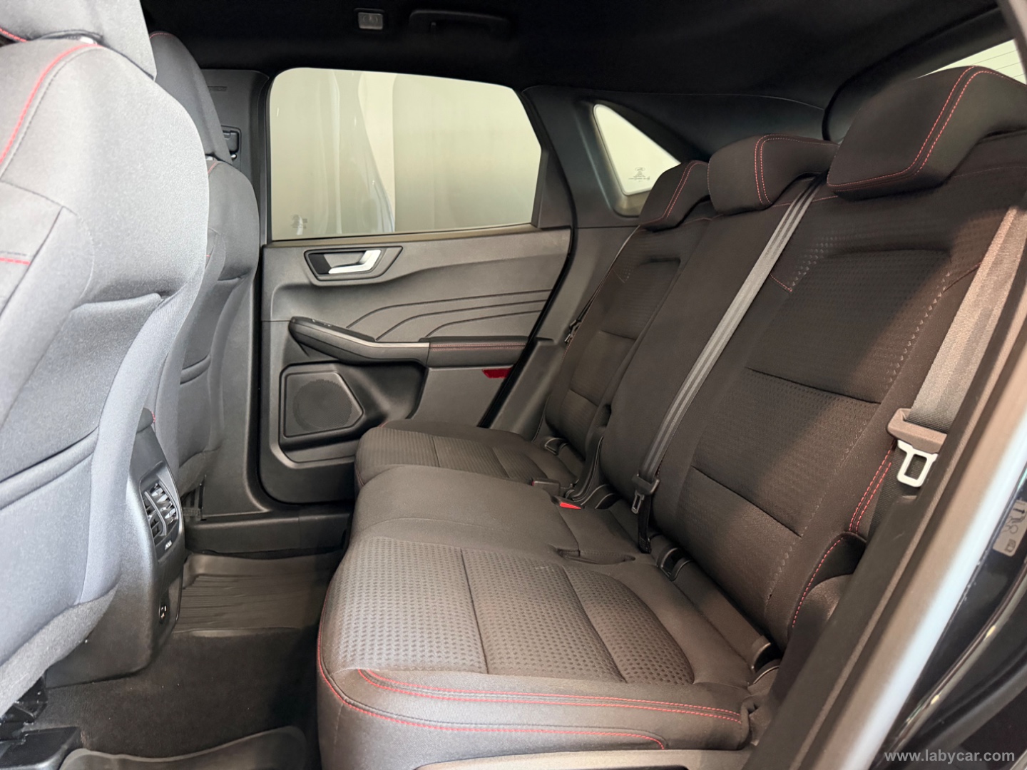 Kuga 1.5 EcoBlue 120 CV aut. 2WD ST-Line - immagine 7