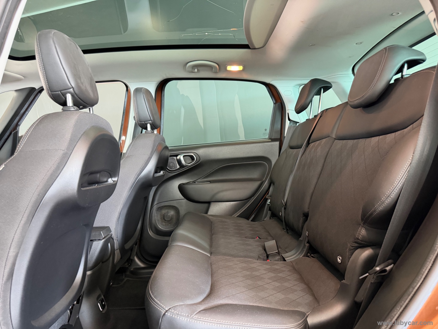 500L 1.4 T-Jet 120 CV GPL Lounge - immagine 7