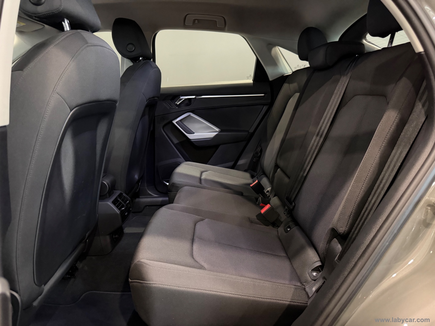 Q3 SPB 40 TDI qu- S tr. Business Plus - immagine 7