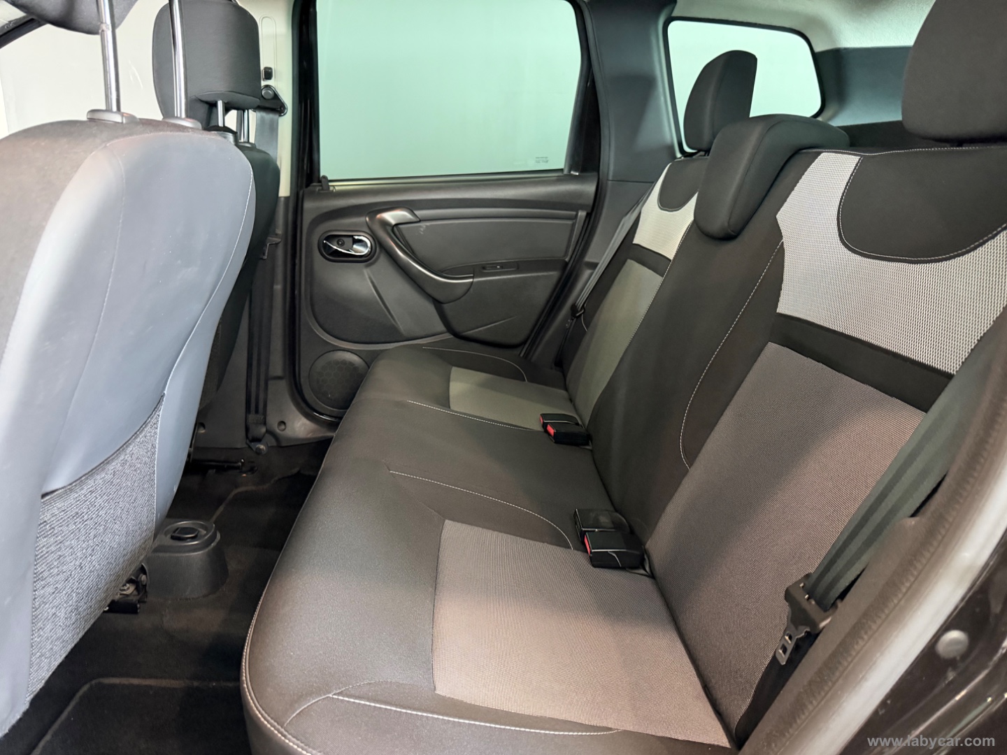 Duster 1.5 dCi 110 CV S&S 4x2 Lauréate - immagine 7