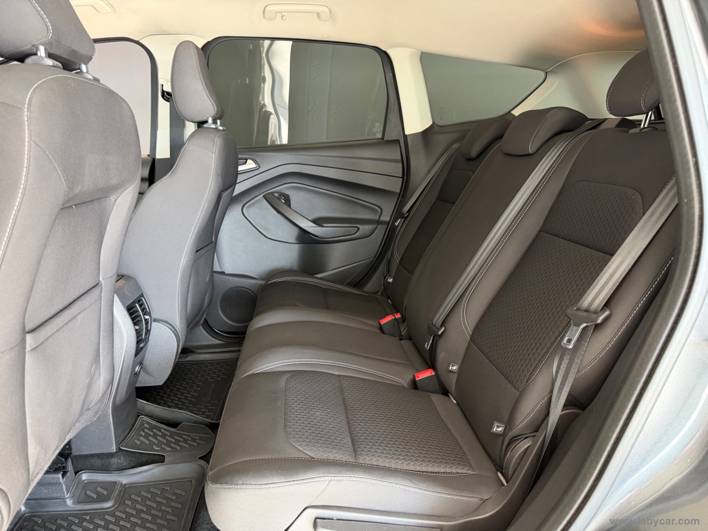 Kuga 1.5 TDCI 120 CV S&S 2WD Business - immagine 7