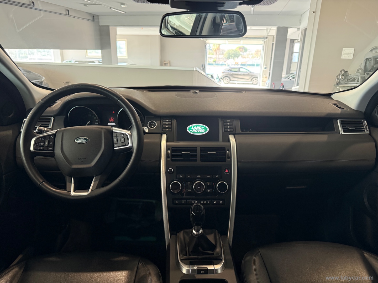 Discovery Sport 2.0 TD4 150 CV Pure - immagine 7