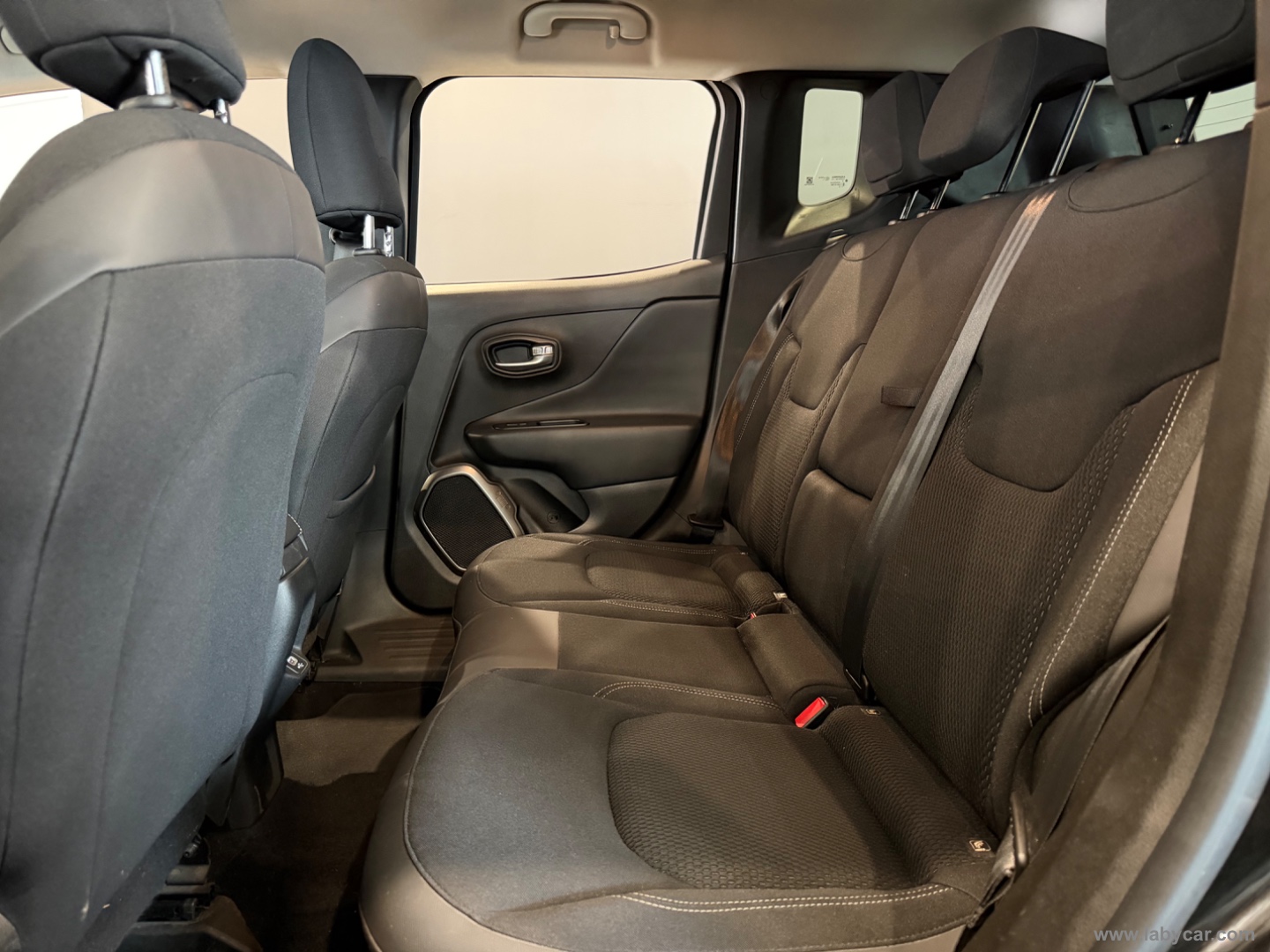 Renegade 1.6 Mjt 120CV Longitude - immagine 7