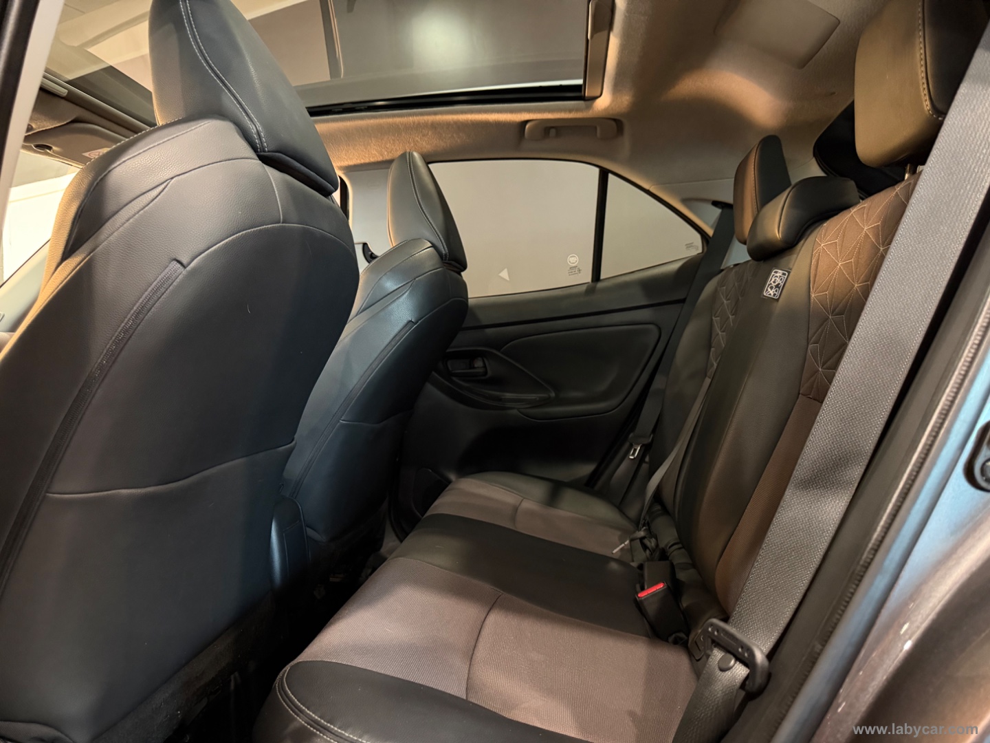 Yaris Cross 1.5 Hybrid 5p. E-CVT Advent. - immagine 7