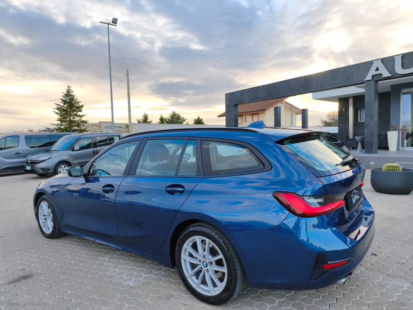 318d 48V Touring Business Advantage - immagine 7
