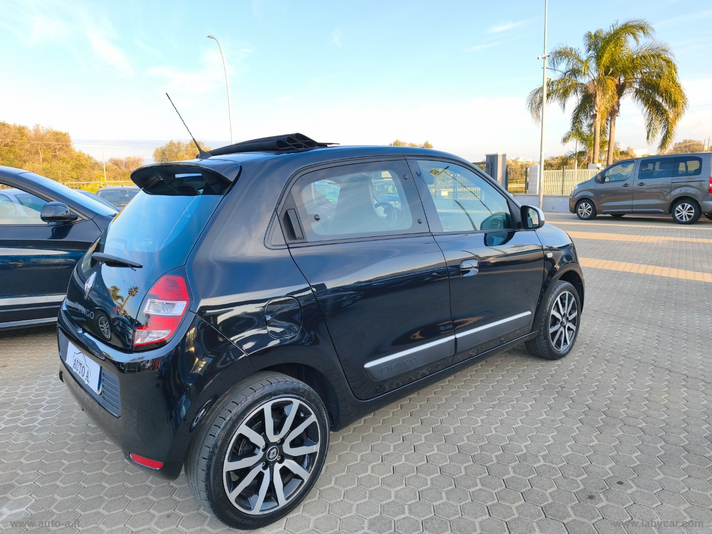 Twingo 1.0 SCe S&S Energy Openair - immagine 7