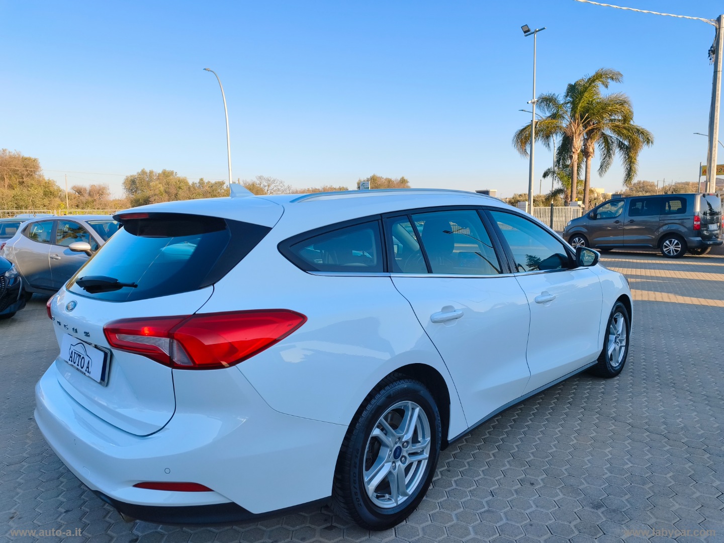 Focus 1.5 EcoBlue 120CV SW Business - immagine 7