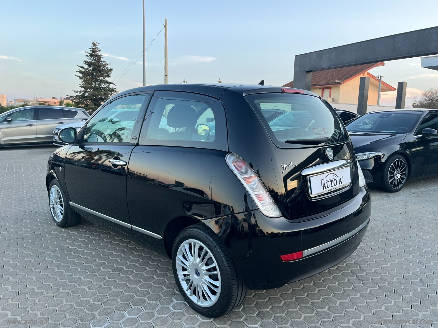 Ypsilon 1.2 69 CV Platinum - immagine 7