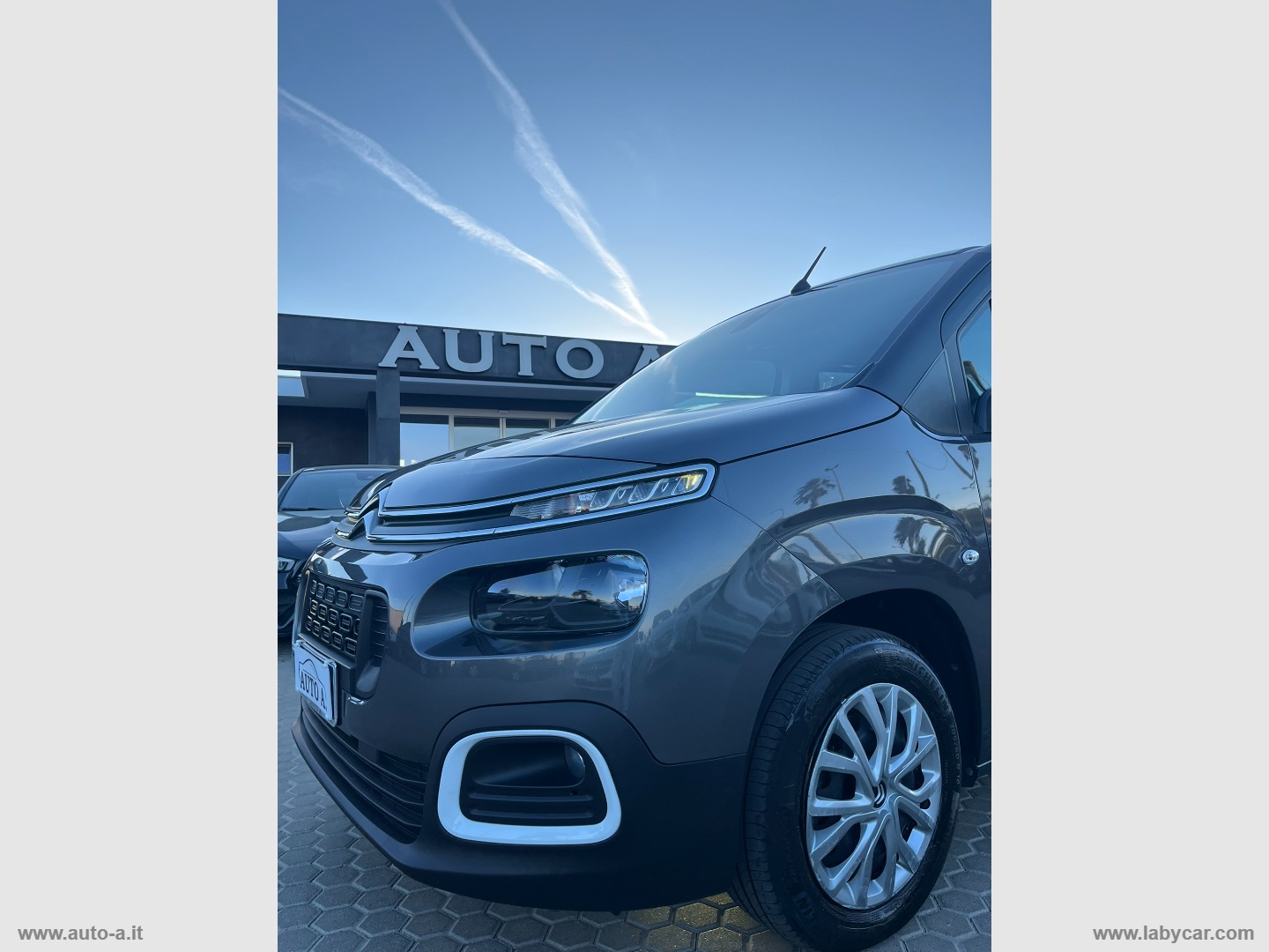 Berlingo BlueHDi 100 S&S SHINE TRASPORTO DISABILI - immagine 7