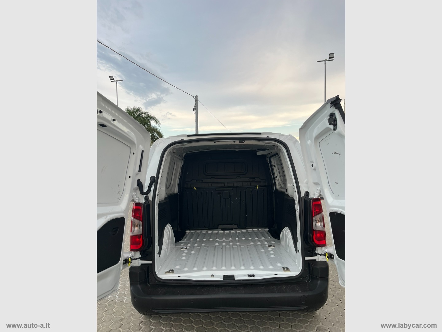 Combo Cargo 1.5 D 100 S&S 3 POSTI. - immagine 7