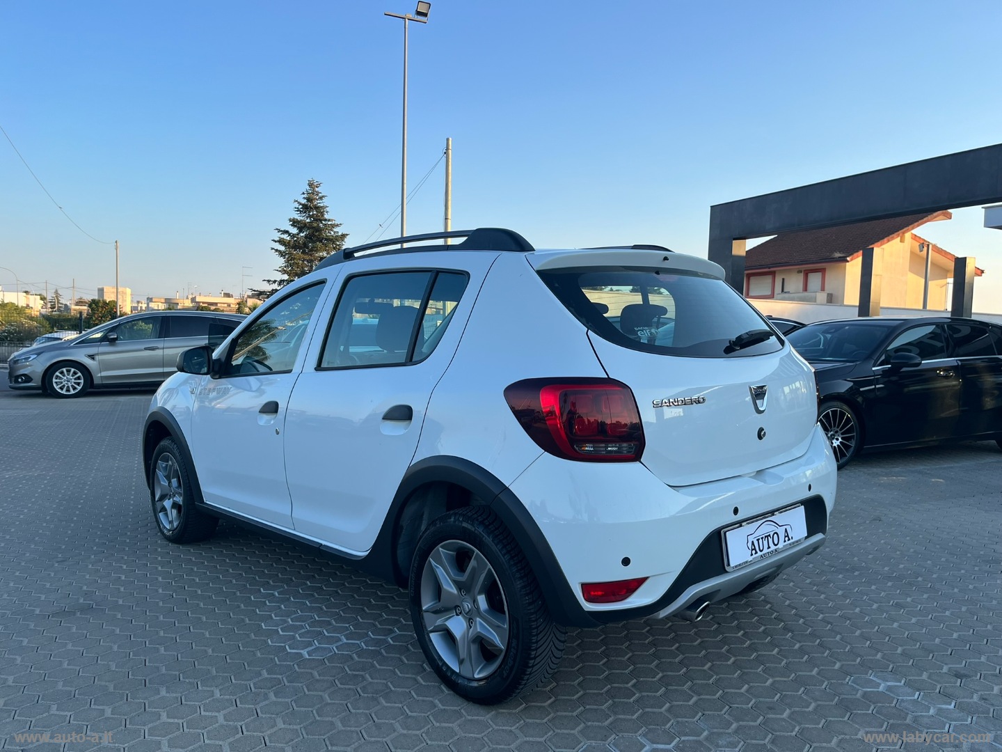 Sandero Stepway 0.9 TCe 12V T-GPL 90 S&S - immagine 7