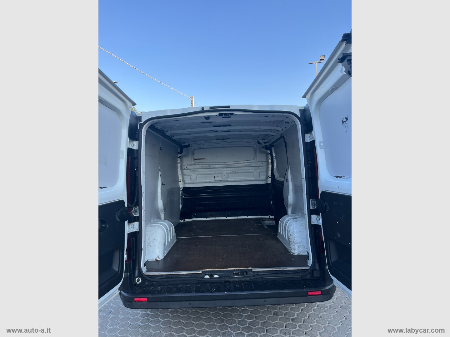 Trafic 1.6 dCi 125CV S&S Furgone 3 POSTI - immagine 7