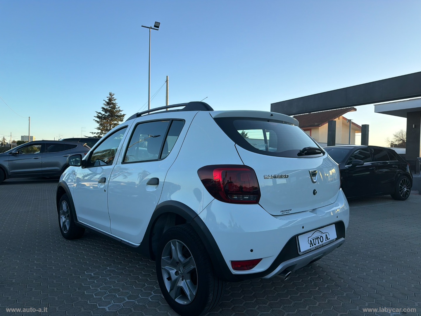 Sandero Stepway 0.9 TCe 12V 90 CV S&S PRESTIGE - immagine 7