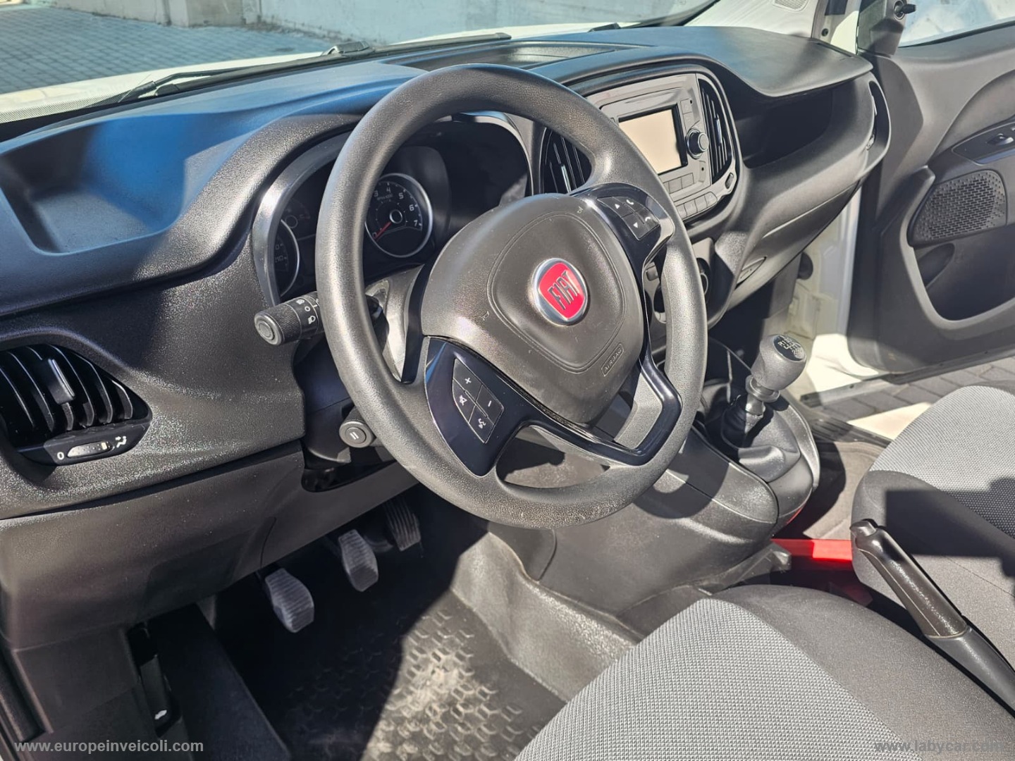 Doblò 1.6 MJT 105 PL-TA Cargo MaxiXL Bus FIAT DOBLO' - immagine 7