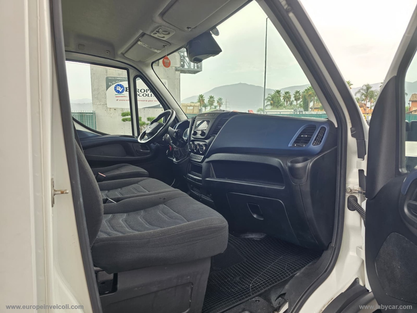 Daily 35C14 BTor 2.3 HPT PL-RG Cab. - immagine 7