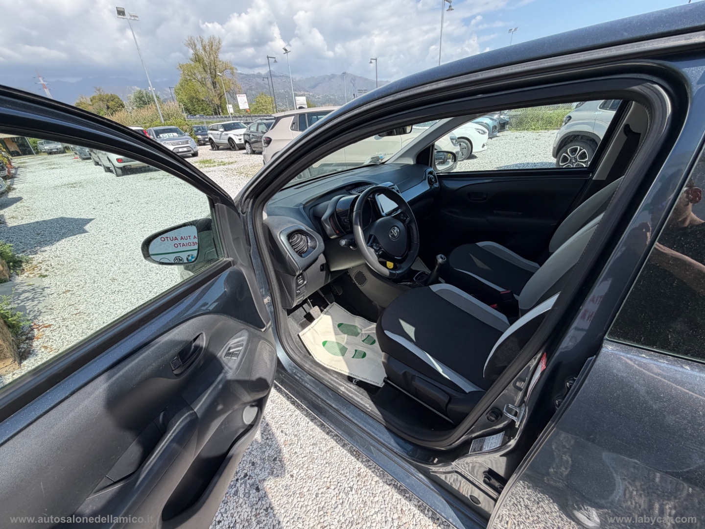 Aygo 1.0 VVT-i 69 CV 5p. x-clusiv - immagine 7