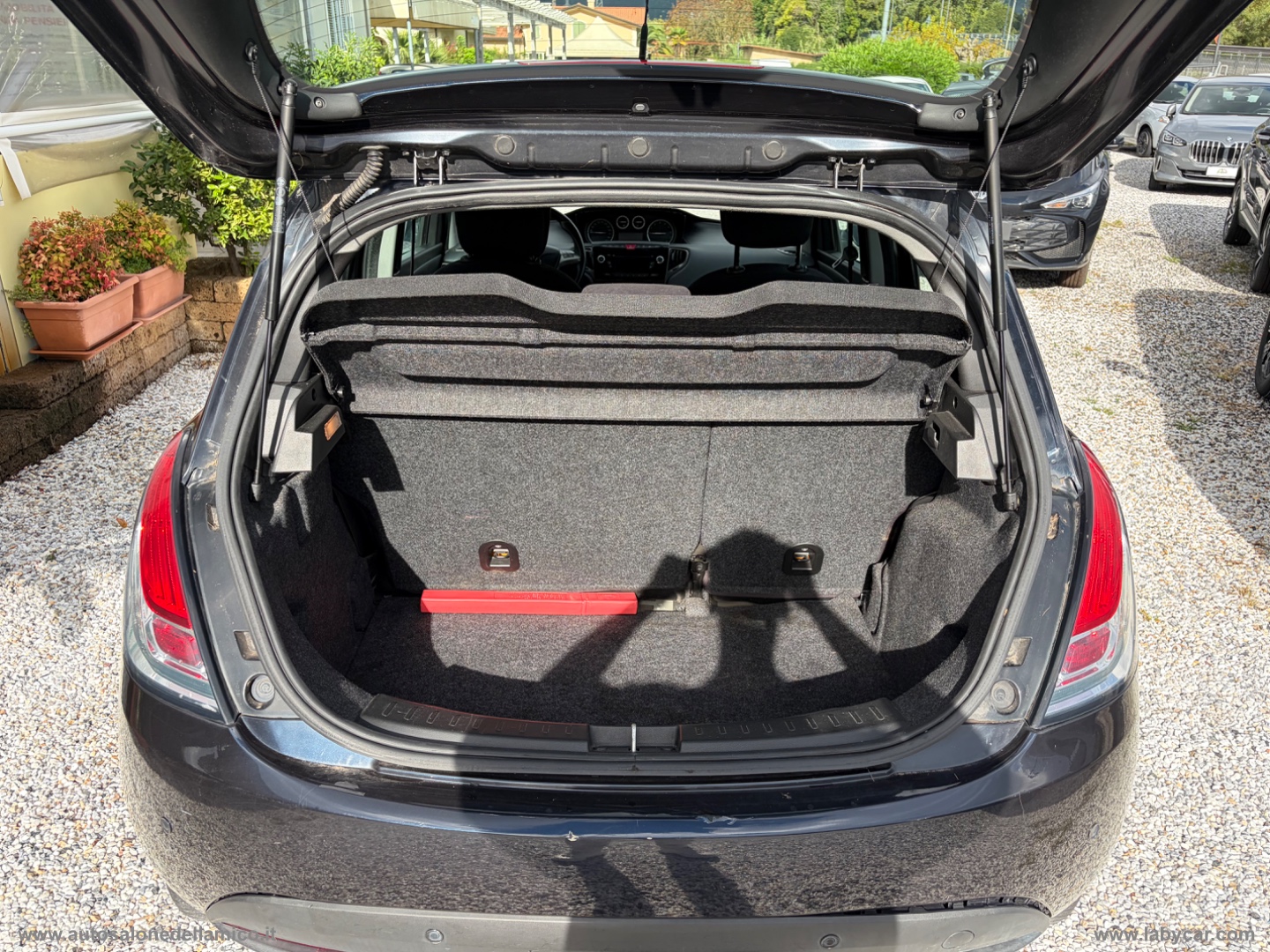 Ypsilon 0.9 T.Air 85 CV 5p. S&S DFN Gold - immagine 7