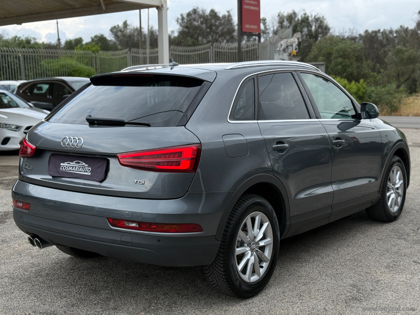 Q3 2.0 TDI 120CV Business - immagine 7