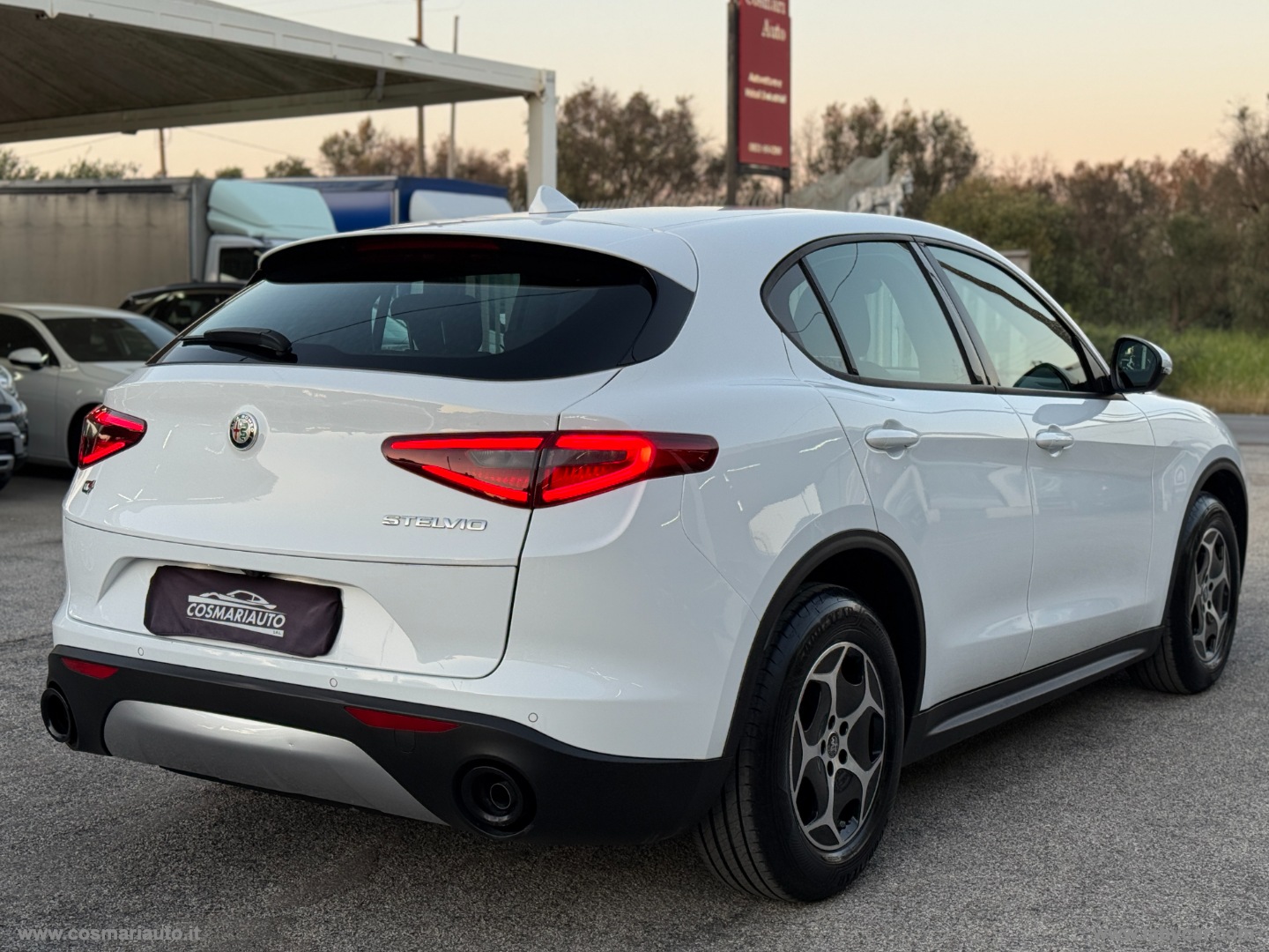 Stelvio 2.2 T.d. 190 CV AT8 Q4 Sup. Bus. - immagine 7