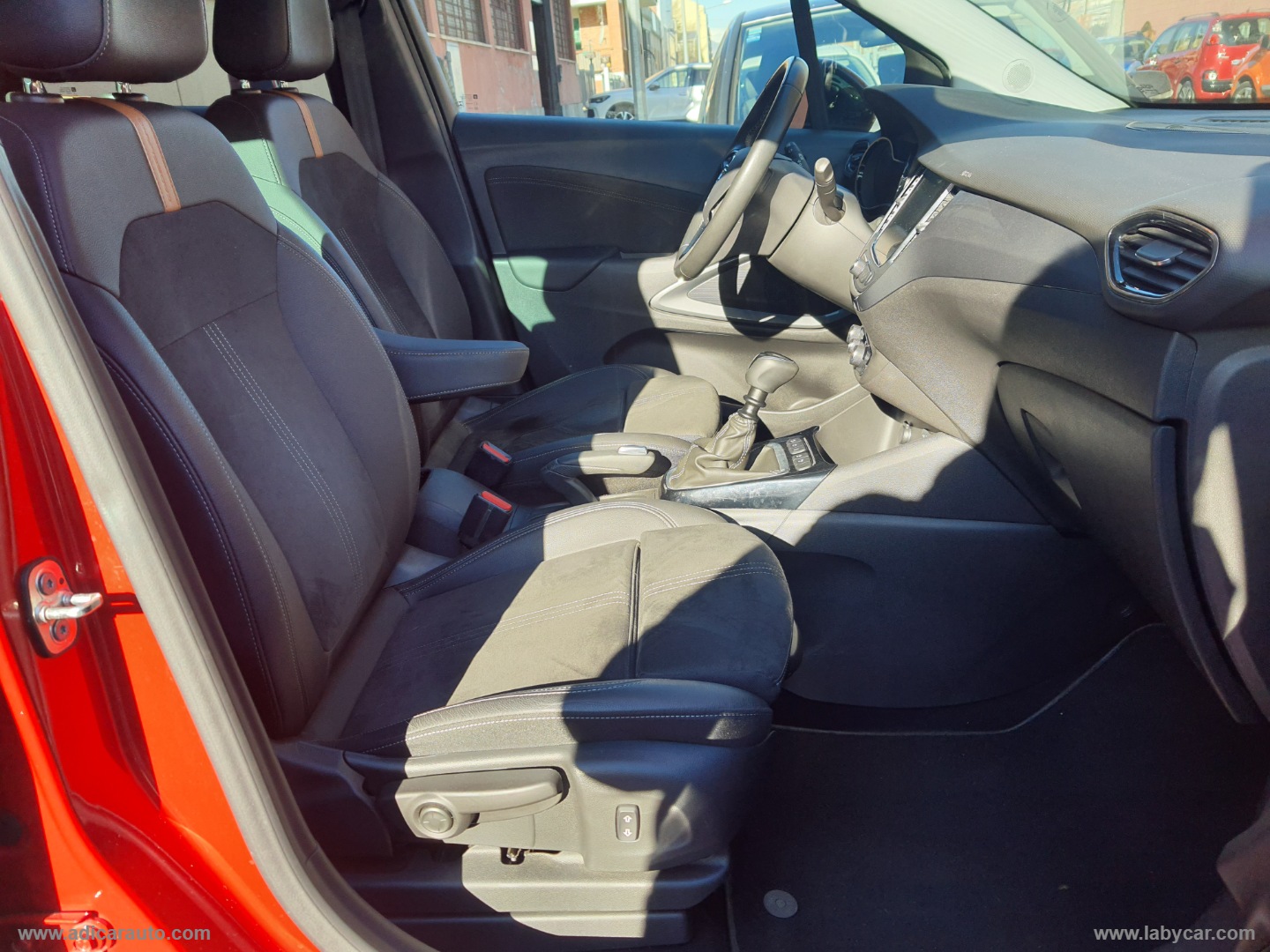 Crossland 1.2 T 12V 110 CV S&S Ultimate - immagine 7