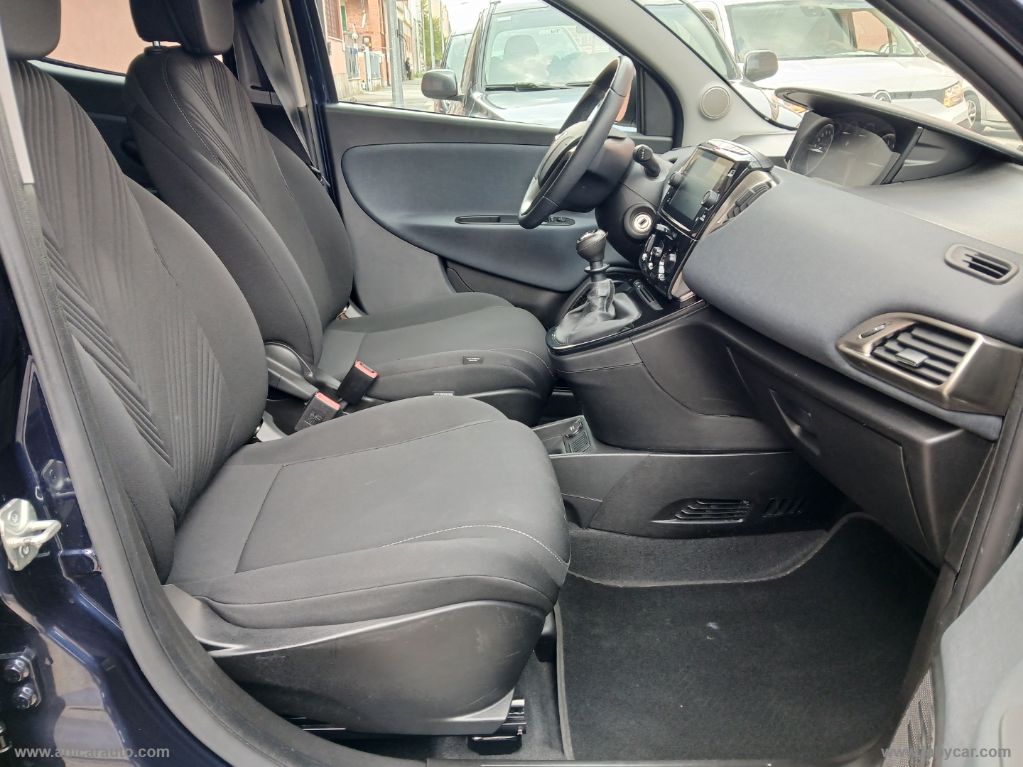 Ypsilon 1.2 69 CV 5p. GPL Ecochic - immagine 7