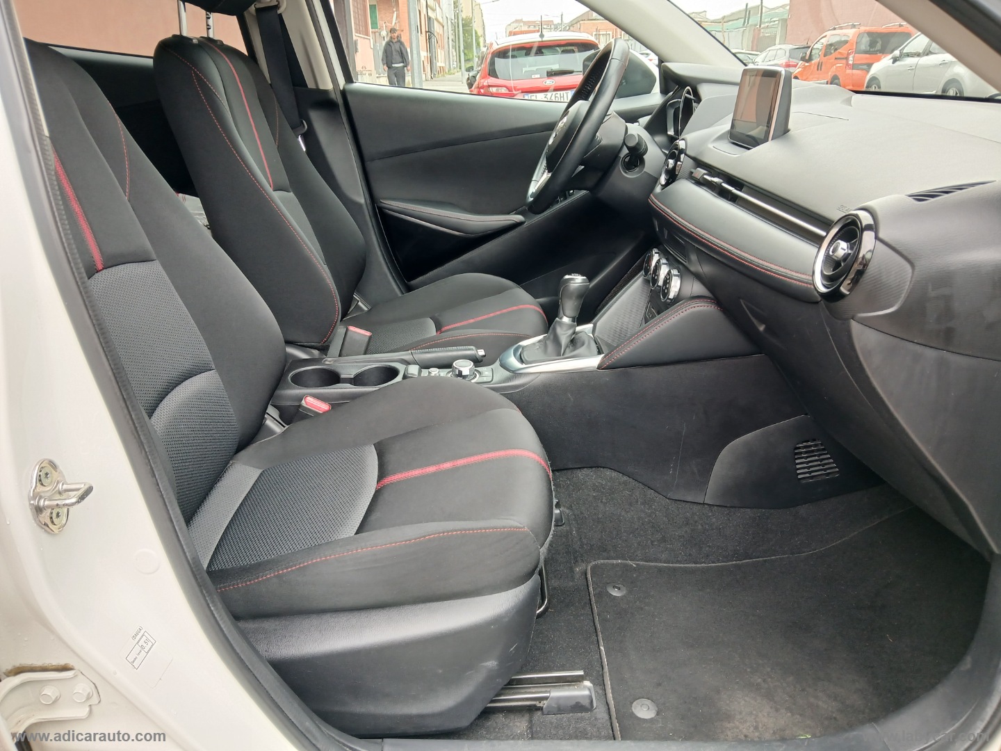 Mazda2 1.5 105 CV Skyactiv-D Exceed - immagine 7