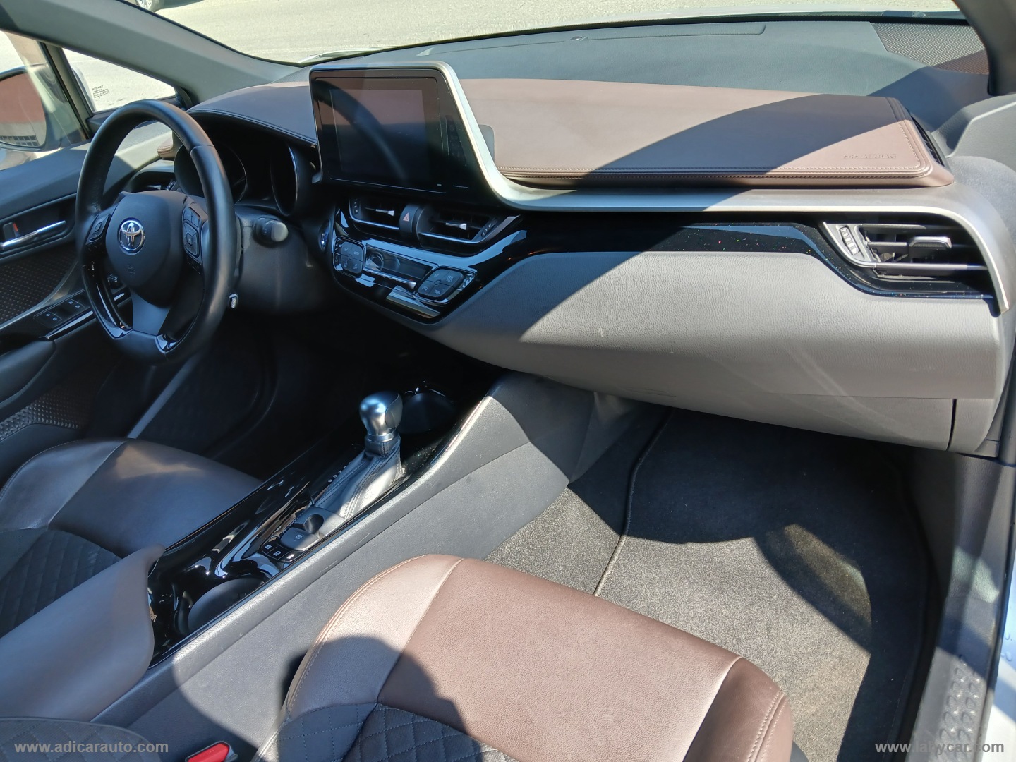 C-HR 1.8 Hybrid E-CVT Lounge - immagine 7