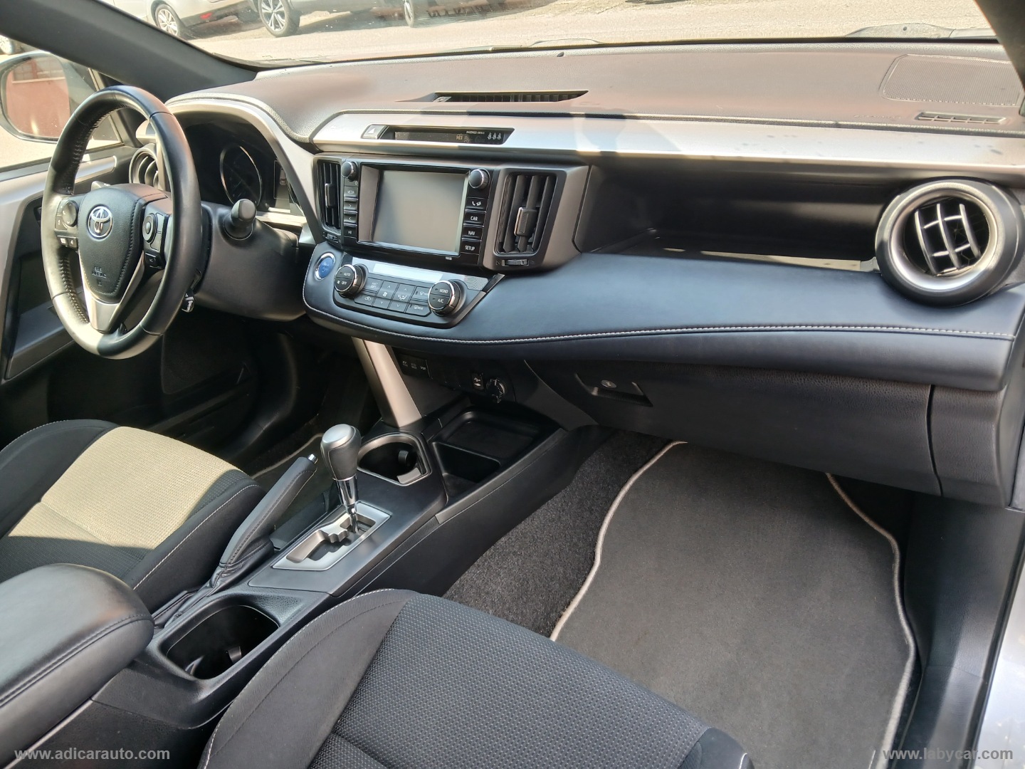 RAV4 2.5 Hybrid 2WD - immagine 7