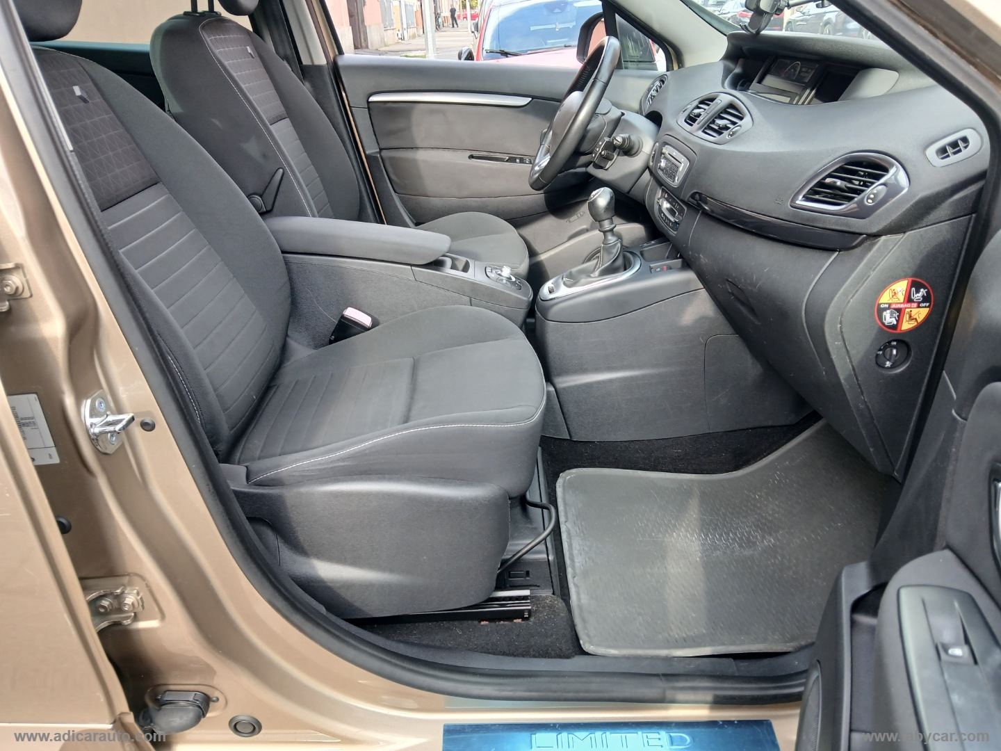 Scénic XMod 1.5 dCi 110 CV Limited - immagine 7