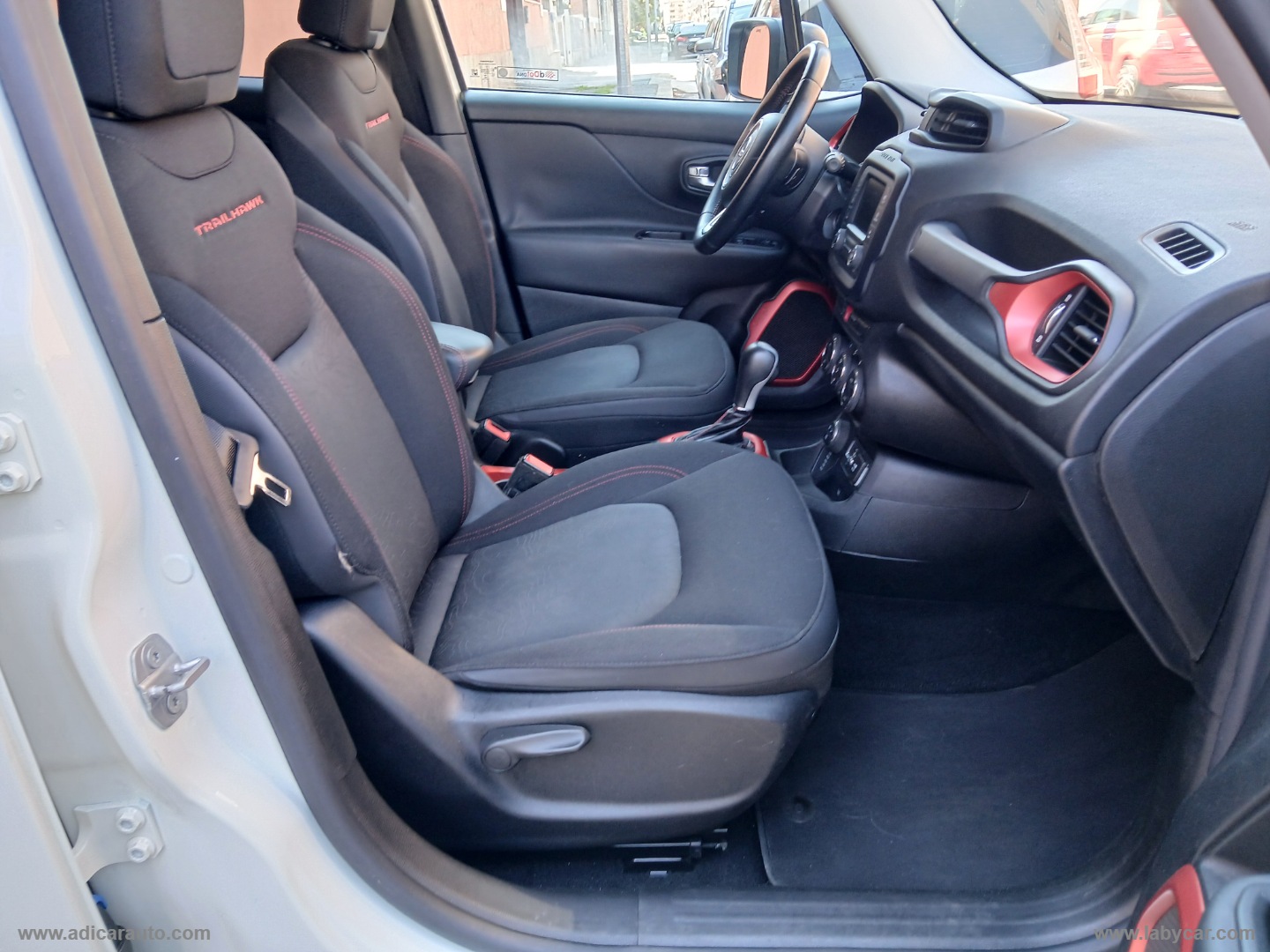 Renegade 2.0 Mjt 170CV 4WD Trailhawk - immagine 7