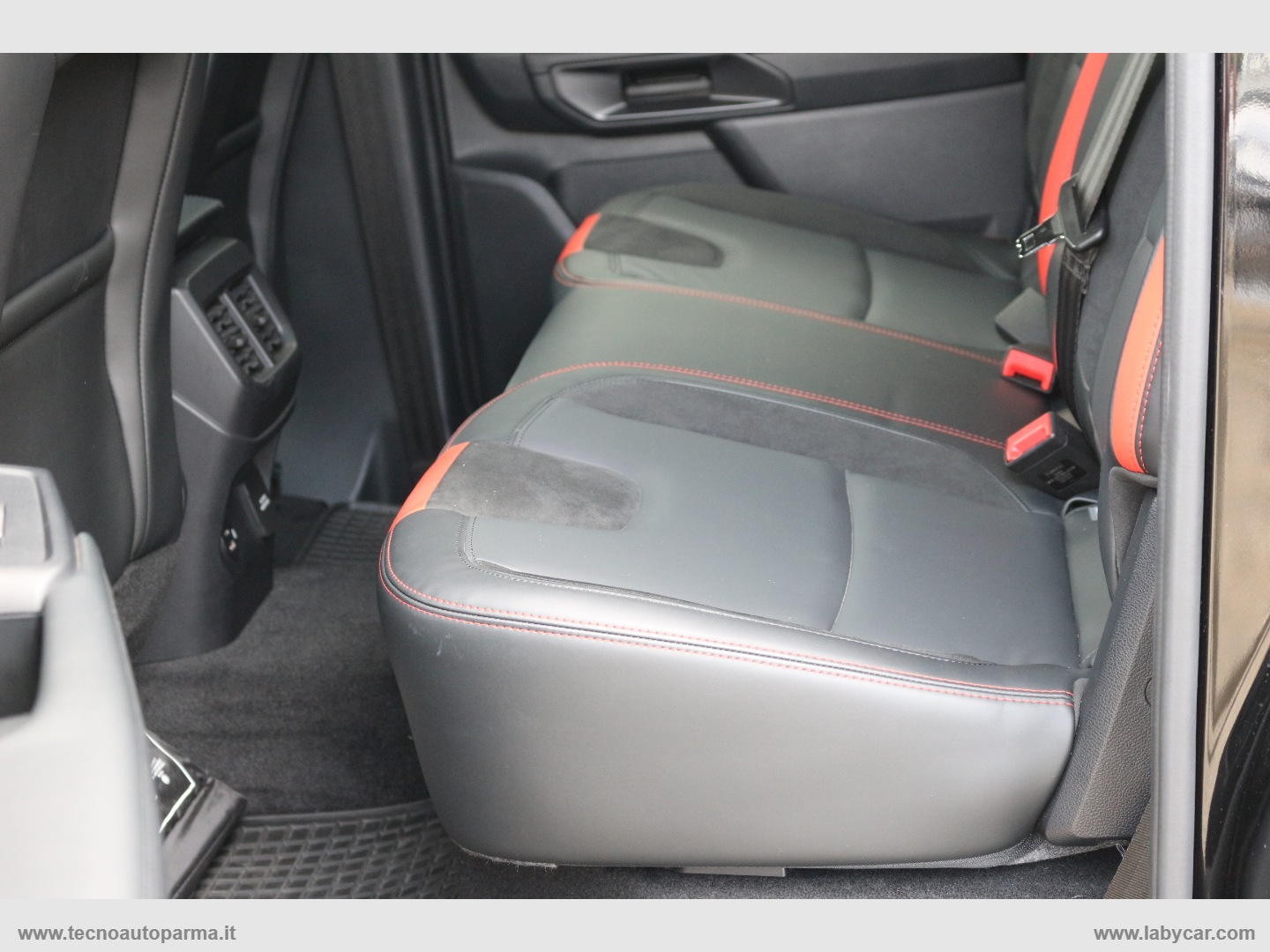 Ranger Raptor 3.0 Ecoboost V6 4WD DC 5p - immagine 7