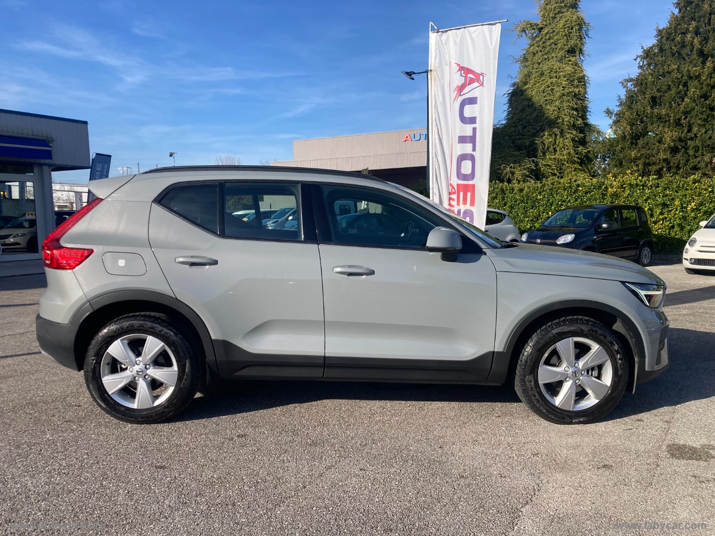 XC40 T2 automatico Essential - immagine 7