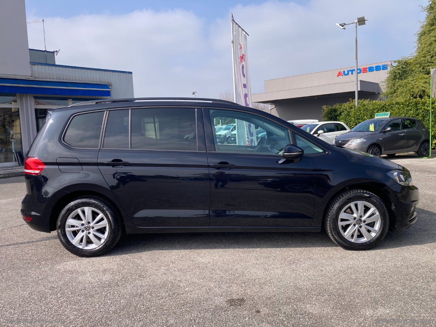 Touran 2.0 TDI 150 CV DSG Business BMT - immagine 7