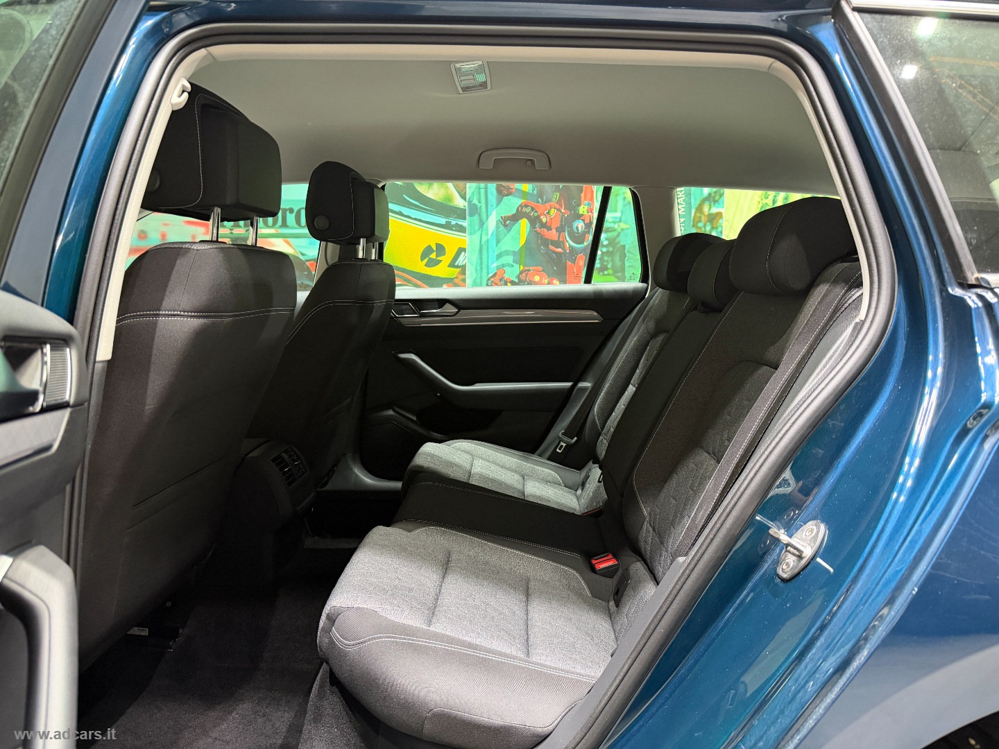 Passat Var. 2.0 TDI EVO DSG Business *CAMBIO AUT.*CLIMA 3 ZONE* - immagine 7